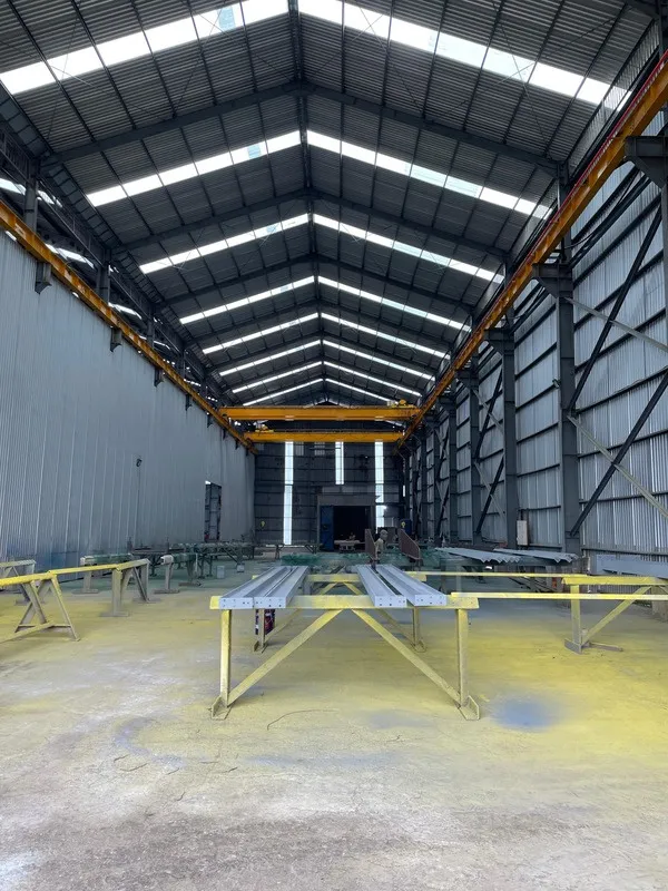 Area pengecatan fabrikasi