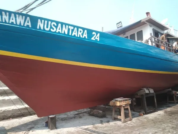 Pelapisan lambung kapal